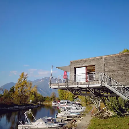 Domaine Des Iles Apartman *
